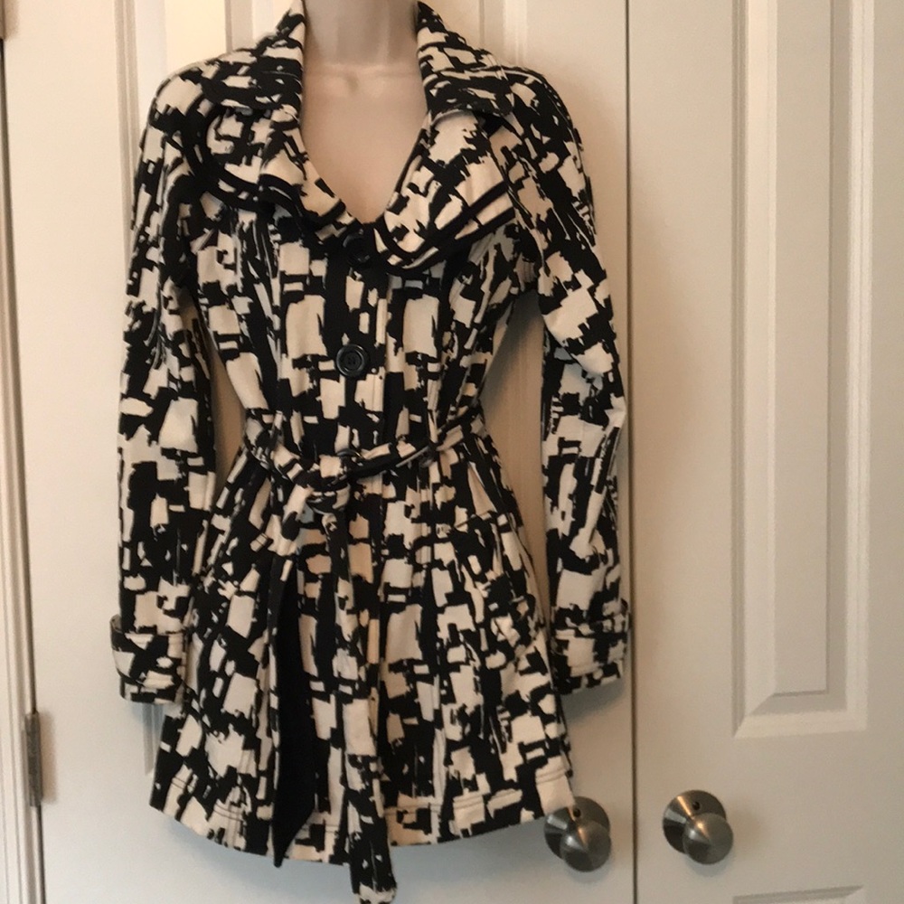 Patterned light jacket